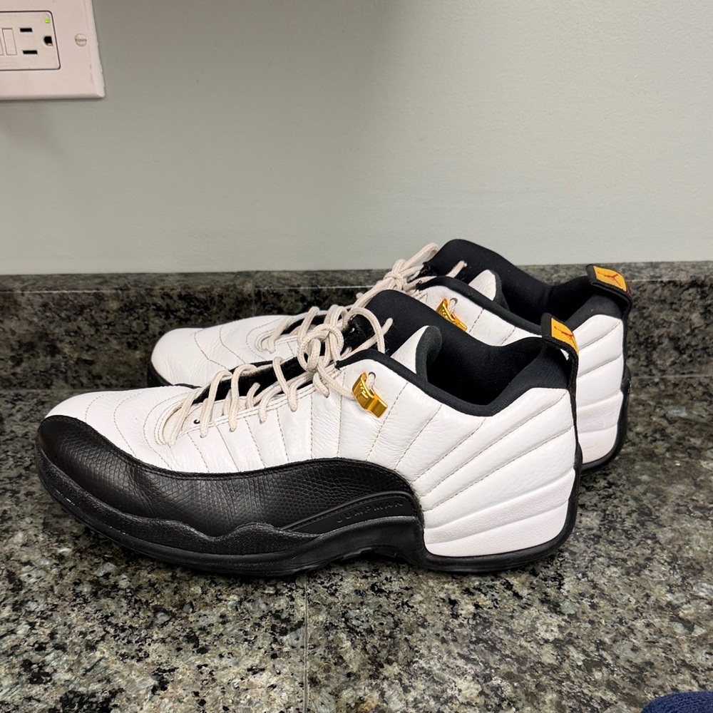 Jordan 12 Golf - Retro Low Taxis